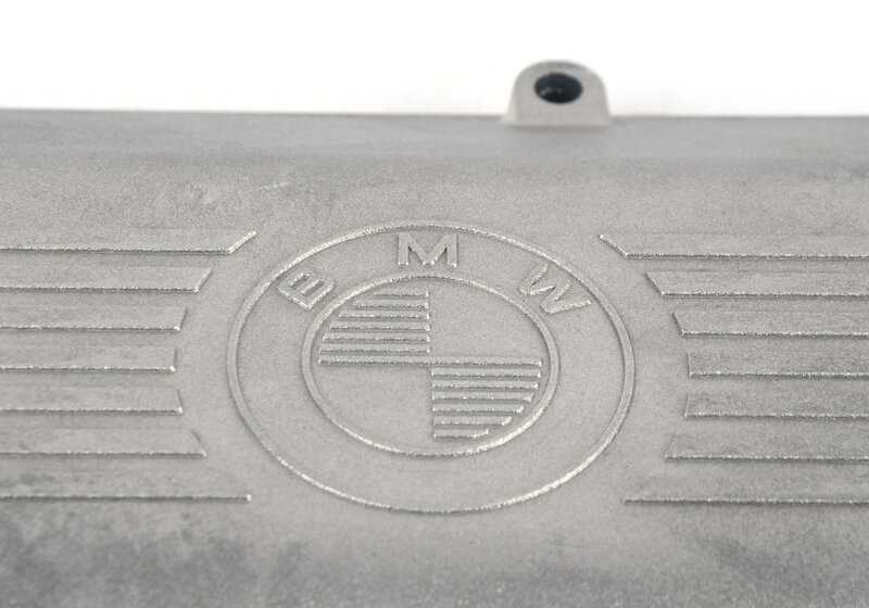 Tapa de culata OEM 11121277018 para BMW E21, E30, E12, E28. Pieza original BMW.