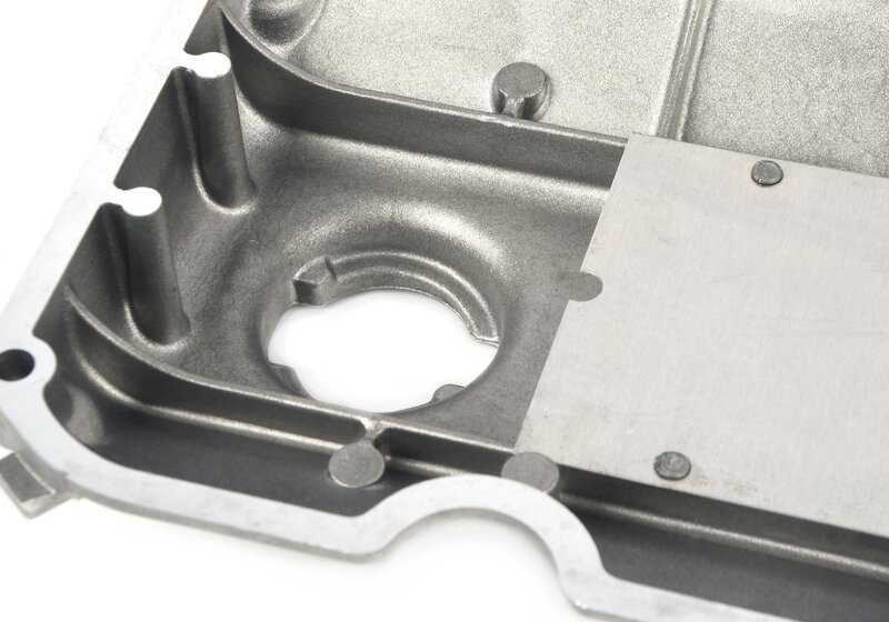 Tapa de culata OEM 11121277018 para BMW E21, E30, E12, E28. Pieza original BMW.