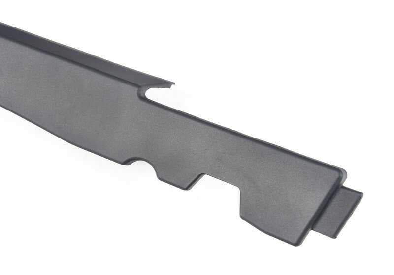 Cubierta marco ventana trasera izquierda OEM 51357384927 para BMW F90 (M5, M5 CS) y G30 (518d). Original BMW.