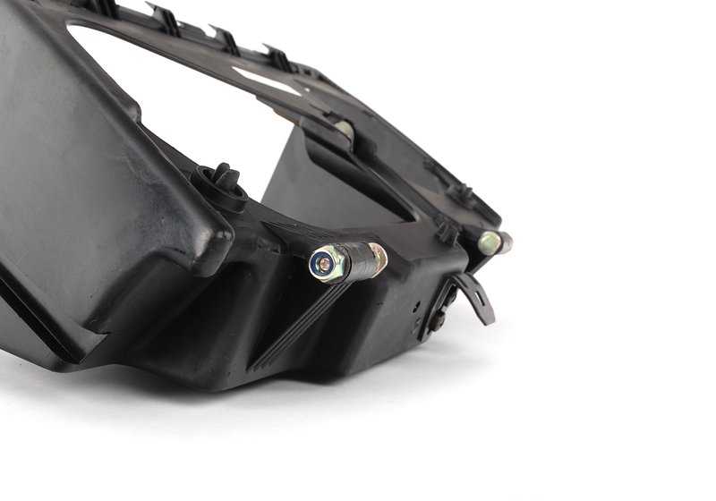 Soporte carcasa luz antiniebla OEM 63128354543 para BMW E31. Original BMW.