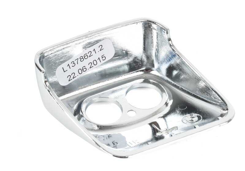 Tapa embellecedora izquierda OEM 61671378621 para BMW E32. Pieza original BMW.