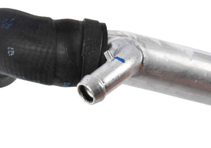 Manguera de refrigerante OEM 11537598495 para BMW F01, F02. Original BMW.