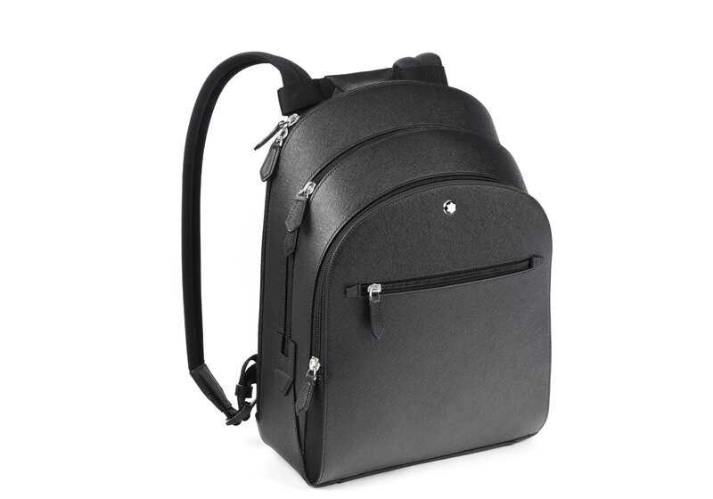 Mochila Montblanc de piel original para BMW OEM 80225A8F292. Compatible con todos los modelos BMW: Serie 1 (F20), Serie 3 (F30, G20), Serie 5, X1, X3, X5, etc. Ideal para documentos y portátil. Original BMW.
