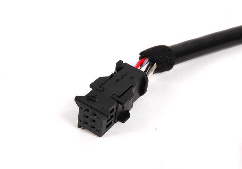 Cable de conexión para cargador de CD OEM 61128374683 para BMW Serie 3 E46. Longitud 4150mm. Original BMW.