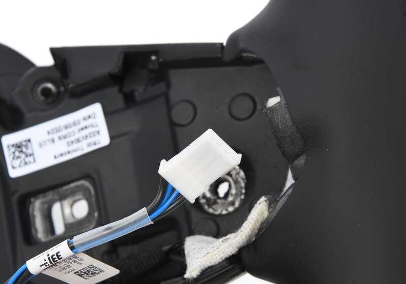 Volante deportivo M OEM 32305A8A906 para BMW G80, G81, G22, G23, G26, G82, G83. Compatible con versiones M3 y M440i/d xDrive. Original BMW.