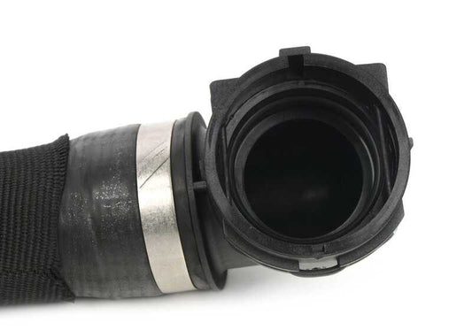 Manguera del sistema de refrigeración OEM 11537626545 para BMW F06, F06N, F12, F12N, F13, F13N, F02N. Original BMW.