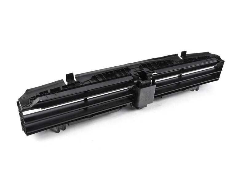 Conduit d'air avec Contrôle de la porte inférieure 51745A22C64 pour la série BMW 2 G42 et 3 G20 Série, G20N, G21, G21N, G28. BMW d'origine.