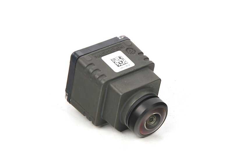 Cámara Surround View OEM 66535A0F6D7 para BMW Serie 2 G42, Serie 3 G20/G21/G28/G80/G81, Serie 4 G22/G23/G26/G82/G83, Serie 5 F90/G30/G31/G38, Serie 6 G32, Serie 7 G11/G12, Serie 8 F91/F92/F93/G14/G15/G16, X3/X4/X5/X6/X7. Original BMW.
