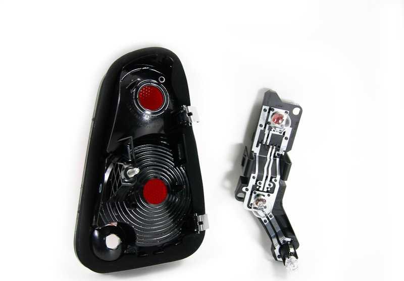Luz trasera izquierda OEM 63217166959 para MINI R50, R53, Cabrio R52. Original MINI.