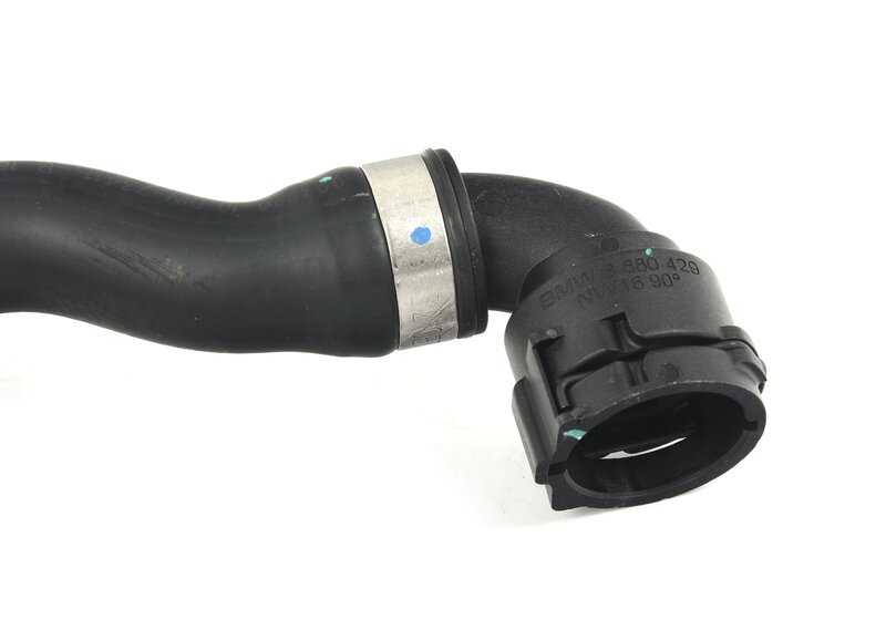 Manguera del módulo de gestión térmica OEM 17129894744 para BMW G01, G08, G02. Original BMW.