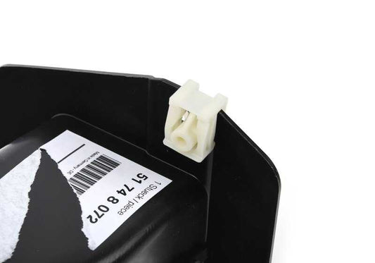 Duto de ventilação do freio dianteiro esquerdo OEM 51748072099 para BMW G80, G82, G83. BMW originais.