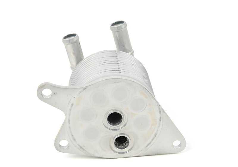 Enfriador de aceite OEM 24148699905 para BMW Serie 1 F40 (118d, 120d xDrive, 120i, 128ti) y Serie 2 F44 (218d). Compatible con cambio automático y manual. Original BMW.
