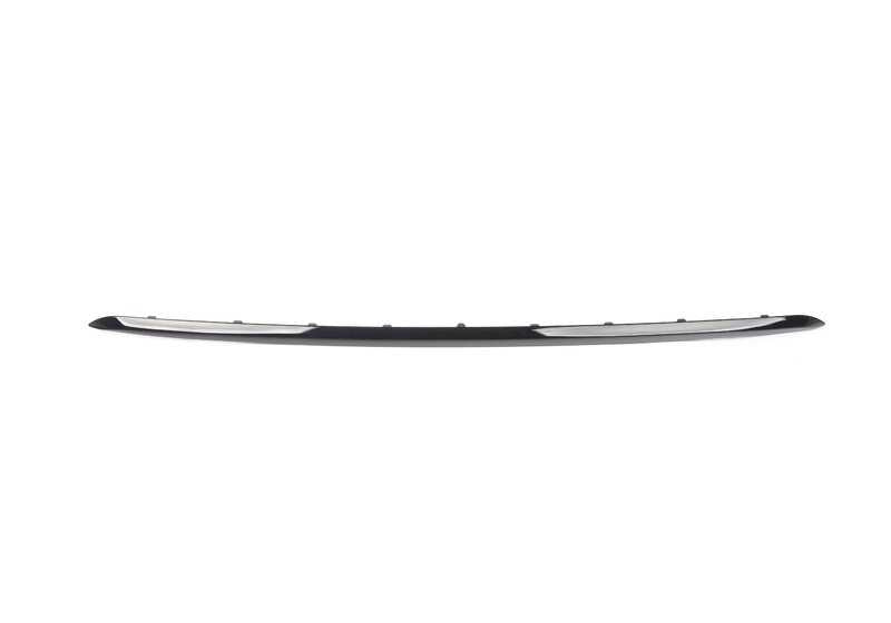 Embellecedor trasero para paragolpes OEM 51127389972 para BMW G30 (Serie 5). Pieza original BMW.
