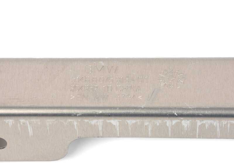 Soporte aislante térmico para silenciador trasero OEM 51488075315 para BMW F97, F97N, F98, F98N. Pieza original BMW.