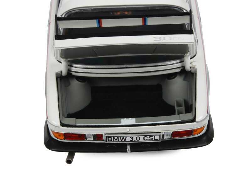 Coche en miniatura BMW 3.0 CSL a escala 1:18 con pintura Motorsport y piezas móviles. OEM 80435A5D020. Para aficionados de BMW. Original BMW.
