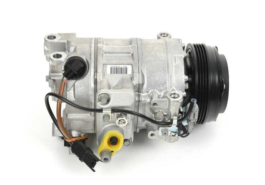 Compressor de ar condicionado com embreagem magnética OEM 64529399061 para BMW F07, F10, F11, F06, F12, F13, F01, F02, F15, F85, F16, F86. BMW original.