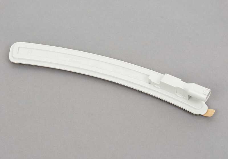 Luz de posición lateral delantera derecha OEM 63147310776 para BMW I12, I12N, I15. Original BMW.