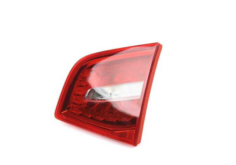 Bande noire inférieure arrière OEM 51127422882 pour Mini Clubman F54, F54 LCI (2015-2024). Mini d'origine.
