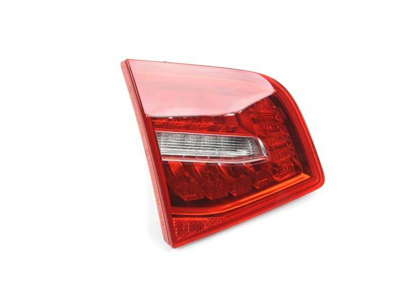 Bande noire inférieure arrière OEM 51127422882 pour Mini Clubman F54, F54 LCI (2015-2024). Mini d'origine.