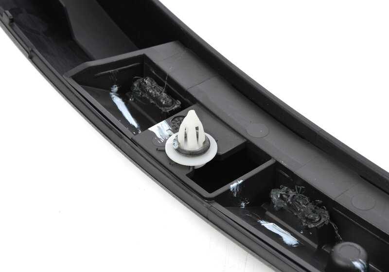 Aletín delantero izquierdo OEM 51777441057 para BMW X5 G05 {xDrive25d, xDrive30d, 40d, xDrive40i, xDrive50e}. Original BMW.