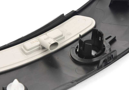Paramento chapa pasa-ruedas delantero derecho OEM 51777448120 para MINI Clubman F54, F54 LCI. Original MINI.
