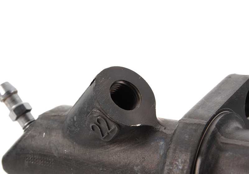Cilindro receptor de embrague OEM 21526775924 para BMW E36, E34, E39, E60, E61, E63, E64, E32, E38, E53, Z3, E52. Compatible con modelos manuales. Original BMW.
