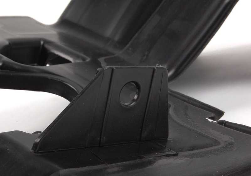 Conducto de aire delantero derecho OEM 51717050604 para BMW E60, E61. Original BMW.