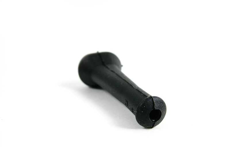 Tapa protectora OEM 61131358330 para BMW E30, E36, E12, E28, E34, E24, E23, E32, E38, E31. Original BMW.