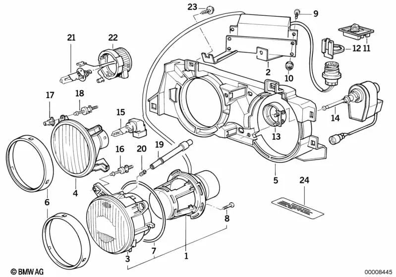 Cristal de dispersión derecho OEM 63128356534 para BMW Serie 7 E32 730i, 730iL, 740i, 740iL, 750i, 750iL. Original BMW.