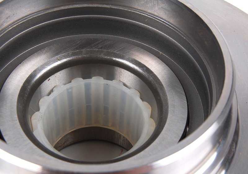 Cubo de rueda con rodamiento delantero OEM 31212226640 para BMW E34, E32. Original BMW