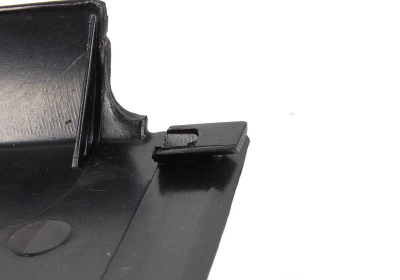 Guarnecido exterior superior del portón trasero OEM 51498190693 para BMW E39. Original BMW.