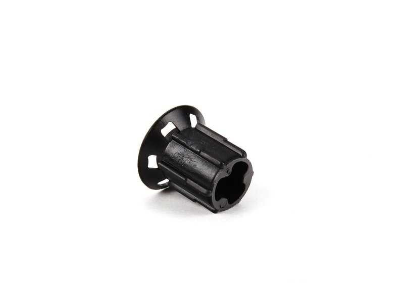 Pressure nut OEM 61138353086 for BMW {E36, F01, F01N, F02, F02N, F04, F06, F06N, F07, F07N, F10, F10N, F11, F11N, F12, F12N, F13, F13N, F18, F18N, F25, F25, F25, F2 G21, G21N, G28, G28N, G42, G80, G80N, G81, G81N, G22, G22N, G23, G23N, G26,