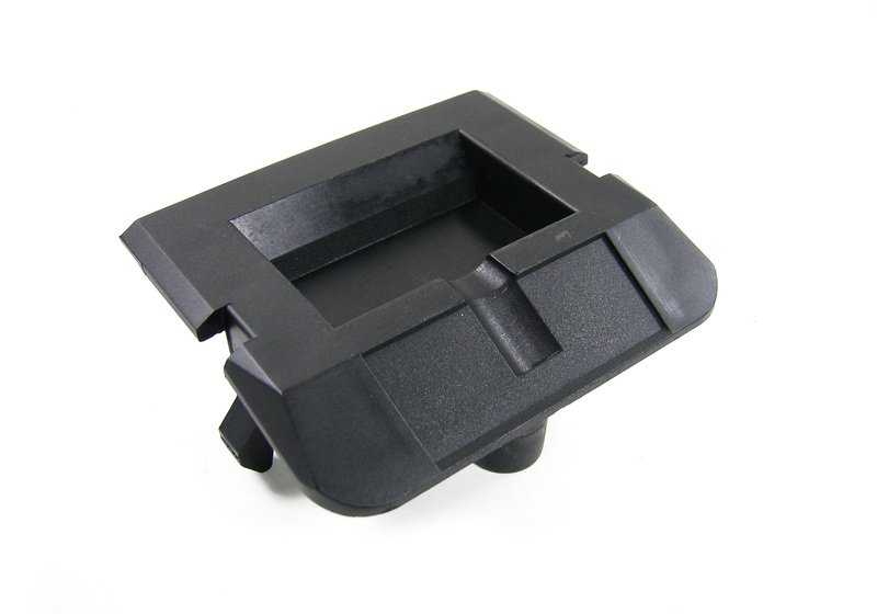 Soporte de gato elevador OEM 51718398169 para BMW E36 y Z3. Pieza original BMW. Ideal para punto de apoyo del gato hidráulico o elevador.