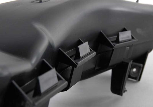 Guía de aire delantera derecha OEM 51747160610 para BMW Serie 3 E90, E91. Original BMW.