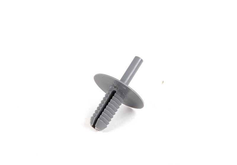 Clip de sujeción OEM 51117011199 para BMW E46. Original BMW.