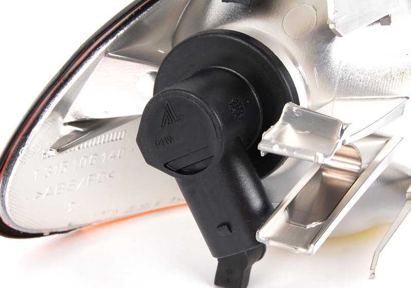 Intermitente delantero izquierdo OEM 63136902765 para BMW E46. Original BMW.