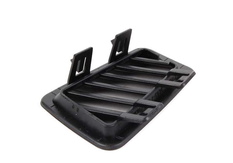Embellecedor difusor aire lateral derecho OEM 51457059216 para BMW E90, E90N, E91, E91N, E92, E92N, E93, E93N. Original BMW.