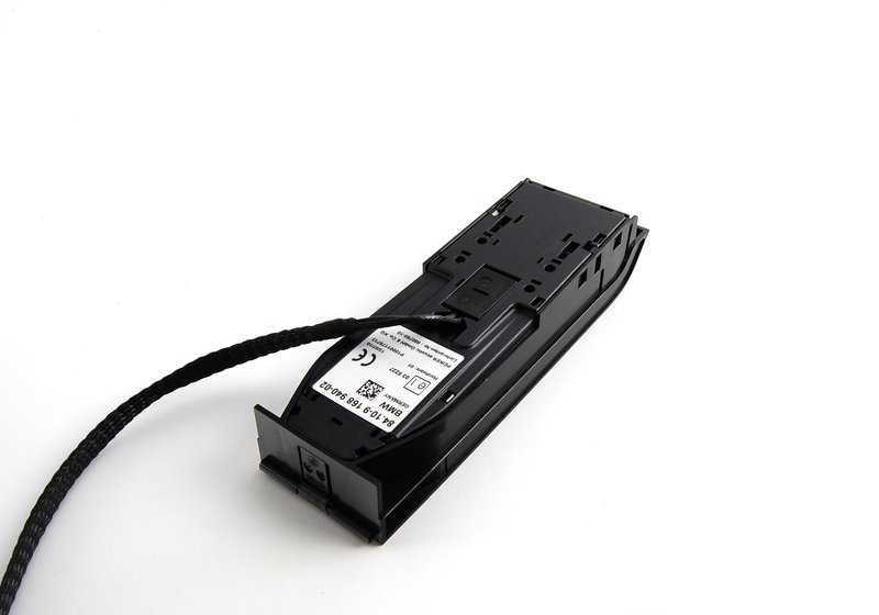 OEM mobile phone base 84109168940 for BMW E46, E39, E83, E53, E85, E86. Original support for central console. Original BMW piece.