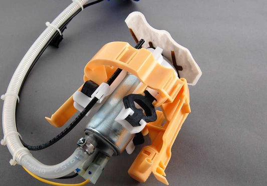 Complete right fuel pump OEM 16117170004 for BMW 7 E65 Series, E66. Includes bomb inside the tank. Original BMW.