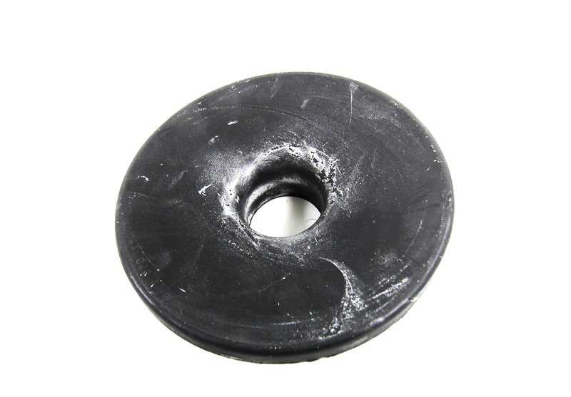 Sospensione posteriore Silentblock 10mm OEM 33531136387 per BMW E30 e Z3. BMW originale BMW.