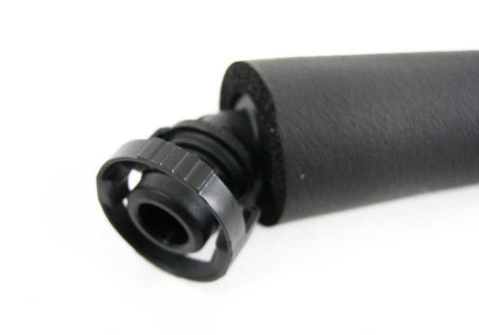 Tubo de ventilación del motor OEM 11157532628 para BMW X5 E53 3.0i con motor M54. Compatible con modelos fabricados entre 2000 y 2006. Original BMW.