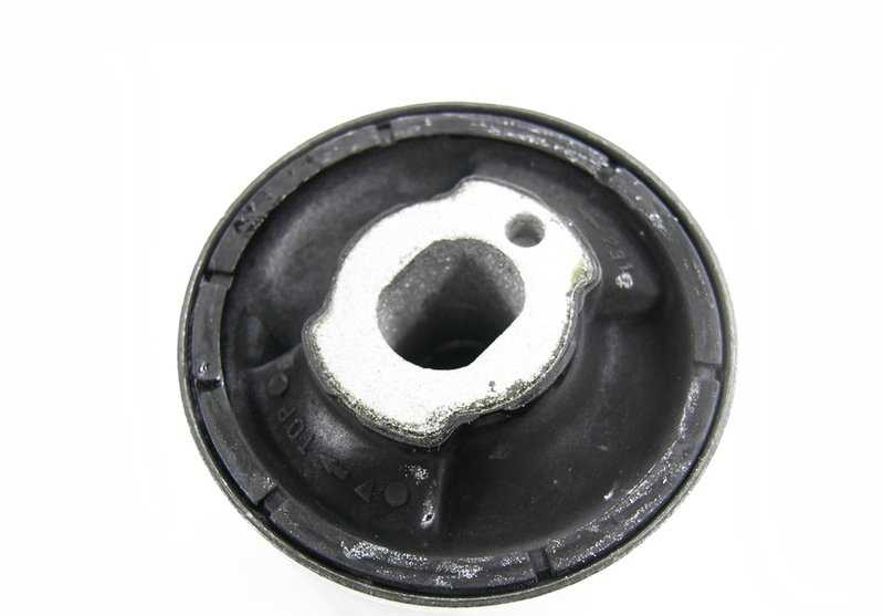 Gumilagem traseira para BMW 3 E46, X3 E83, E83N, Z4 E85 (OEM 33176751808). BMW original.