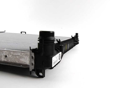 Radiador de refrigeración OEM 17101439101 para BMW X5 E53. Original BMW.