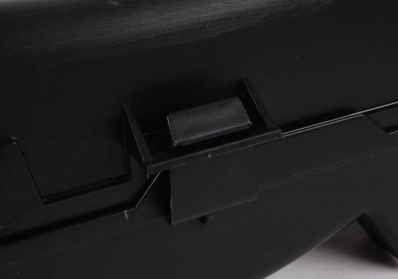 Conducto de aire de freno derecho OEM 51747158380 para BMW E70, E71. Original BMW.