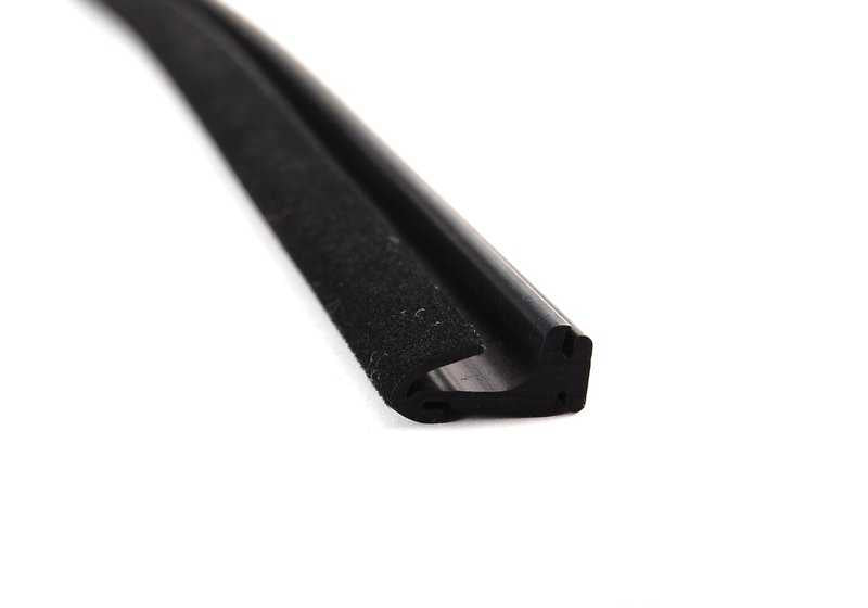 Junta derecha OEM 51361922168 para BMW E30 {318i, 320i} compatible con motores M40 y M20. Original BMW.