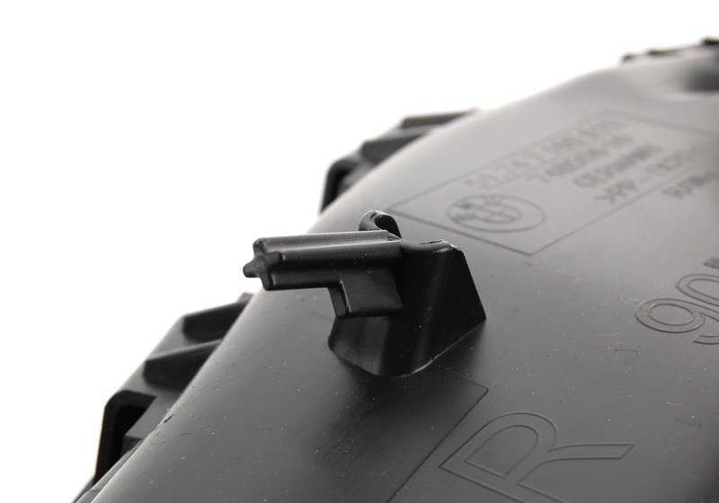 Guía de aire delantera derecha para BMW E90, E91 (OEM 51747160610). Original BMW.