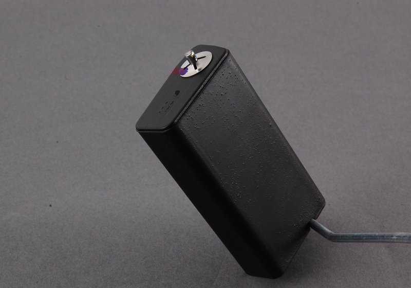 Sensor de nivel de combustible derecho OEM 16146752370 para BMW E39. Original BMW.