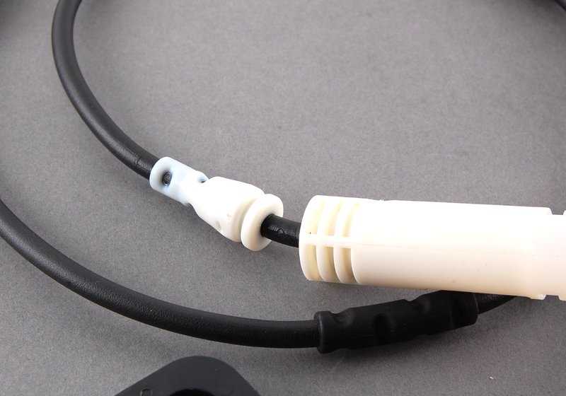Sensor de desgaste de frenos OEM 34356789445 para BMW E81, E82, E87, E88, E90, E91, E92, E93. Compatible con múltiples versiones de Serie 1 y Serie 3. Original BMW.