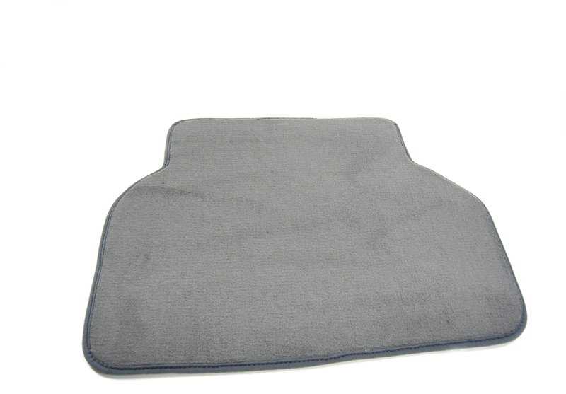 Alfombrillas de velours delanteras y traseras OEM 51478204020 para BMW Serie 5 E39 Berlina y Touring. Original BMW.