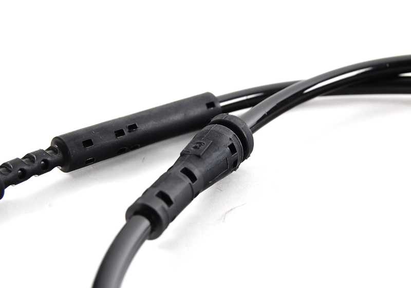 Sensor de desgaste de pastillas de freno trasero OEM 34356791960 para BMW F01, F02, F04, incluyendo 730d, 730i, 740d. Compatible con versiones xDrive y tracción trasera. Original BMW.